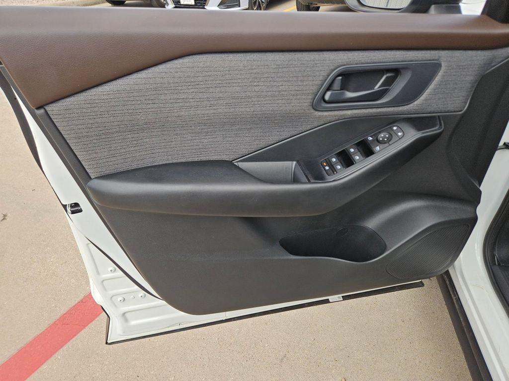 used 2023 Nissan Rogue car, priced at $17,689