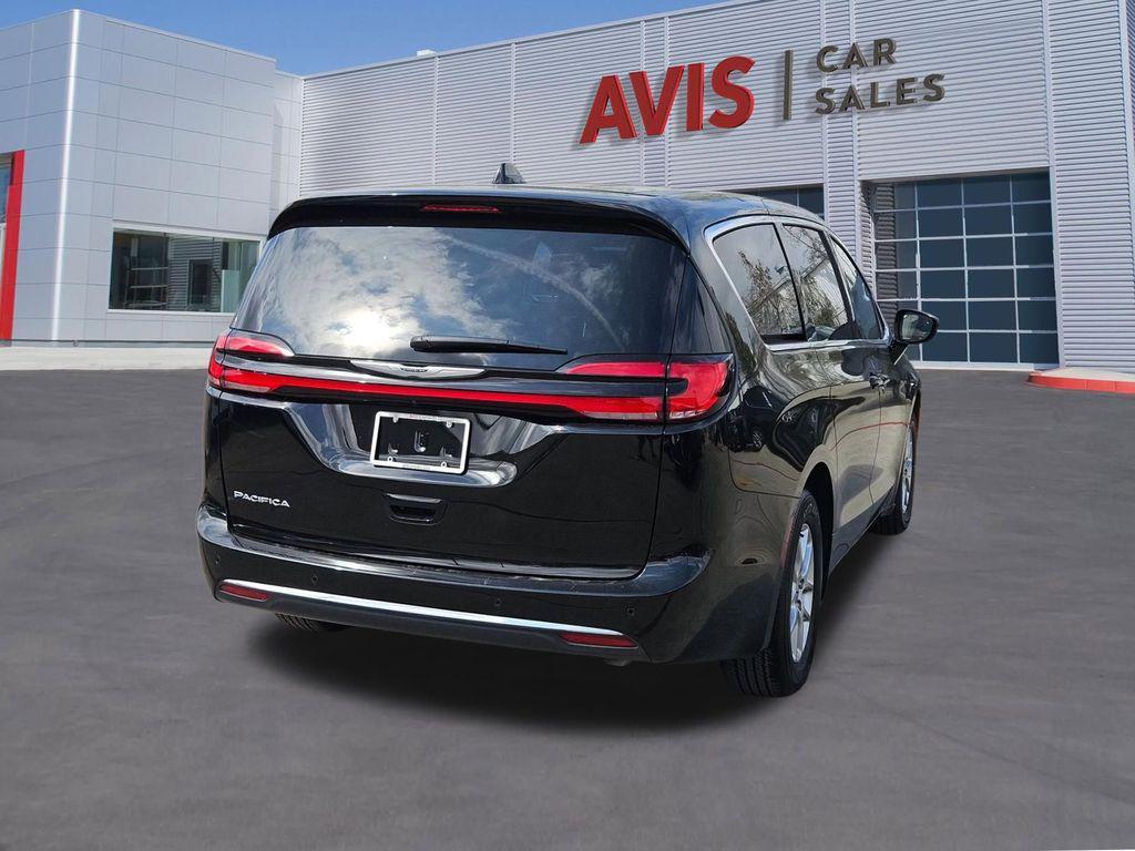 used 2025 Chrysler Pacifica car, priced at $29,639