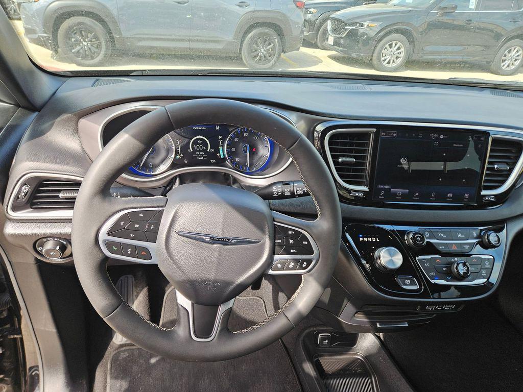 used 2025 Chrysler Pacifica car, priced at $29,639