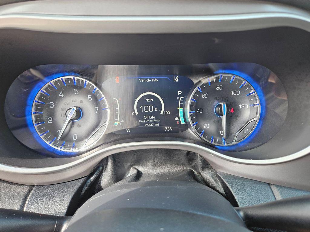 used 2025 Chrysler Pacifica car, priced at $29,639