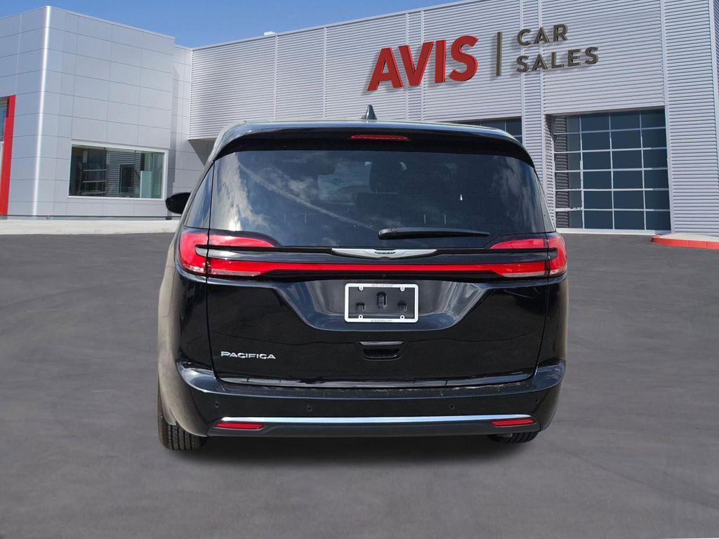 used 2025 Chrysler Pacifica car, priced at $29,639