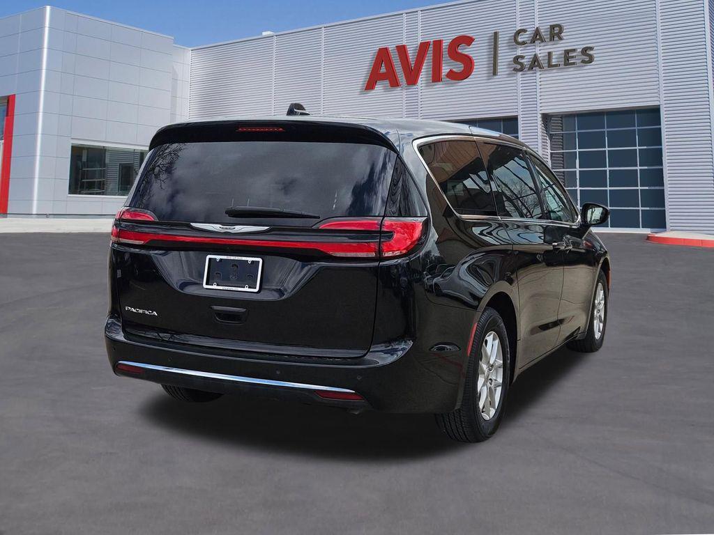 used 2025 Chrysler Pacifica car, priced at $29,699
