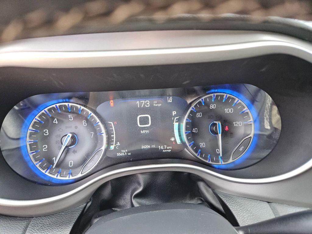 used 2025 Chrysler Pacifica car, priced at $29,899