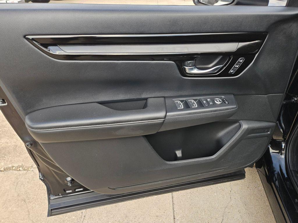 used 2025 Honda CR-V car, priced at $31,199