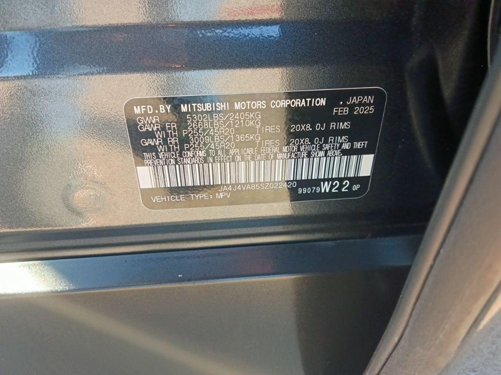 used 2025 Mitsubishi Outlander car, priced at $23,599