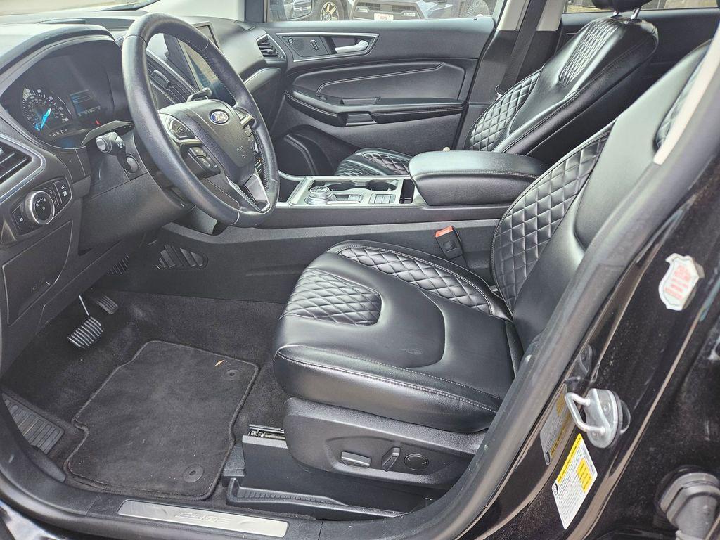 used 2024 Ford Edge car, priced at $25,309