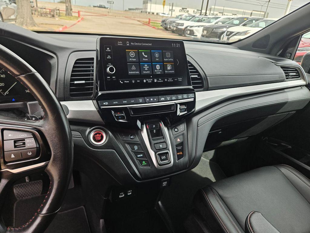 used 2025 Honda Odyssey car, priced at $36,499