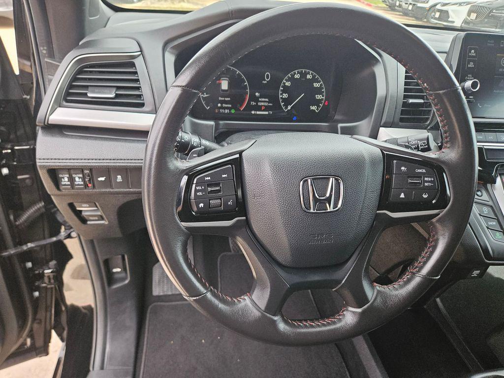 used 2025 Honda Odyssey car, priced at $36,499