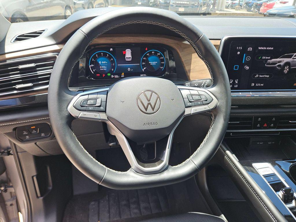used 2025 Volkswagen Atlas car, priced at $28,004