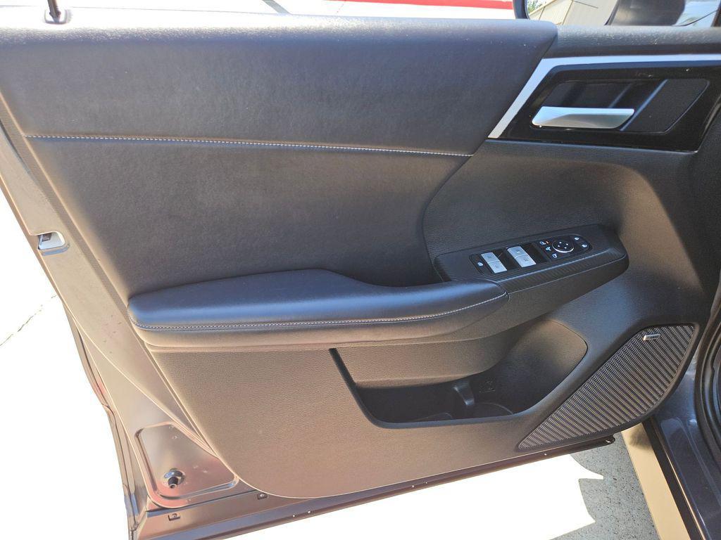 used 2025 Mitsubishi Outlander car, priced at $24,699