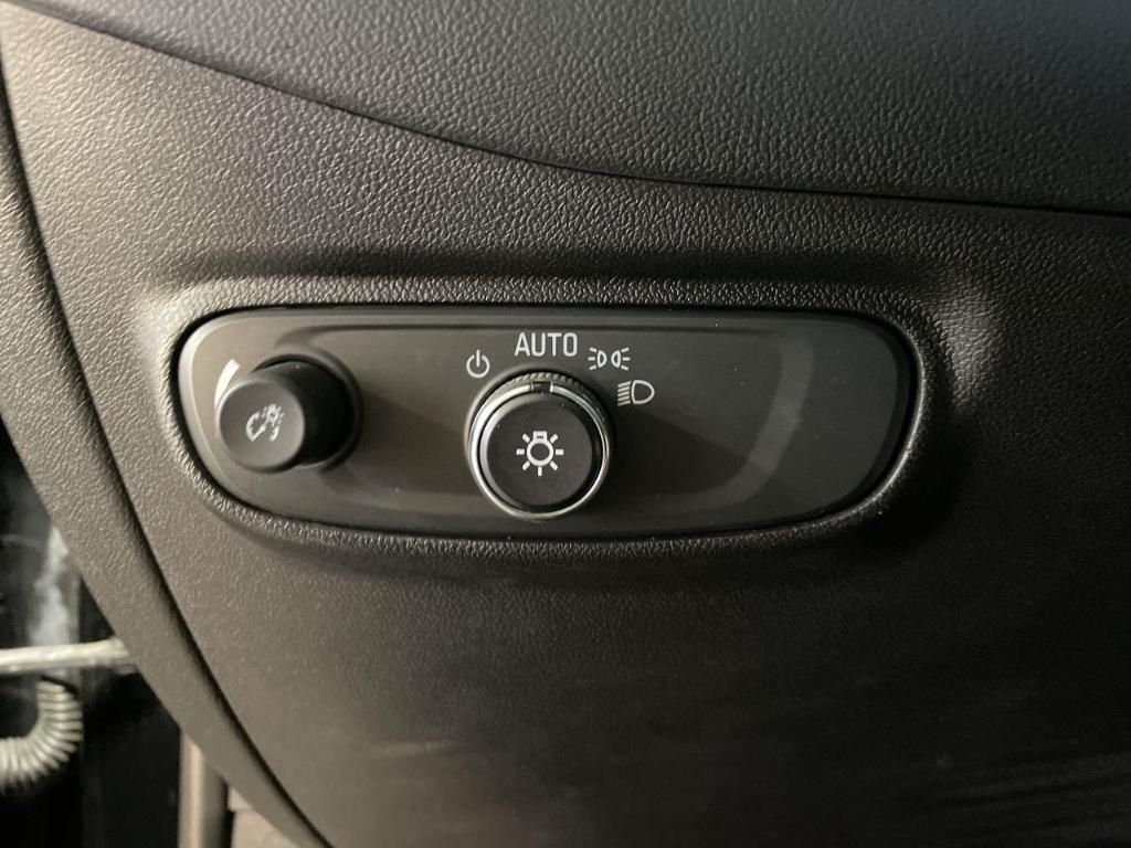 used 2022 Chevrolet Equinox car, priced at $18,500