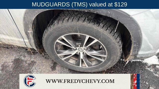 used 2017 Toyota Highlander car, priced at $16,550