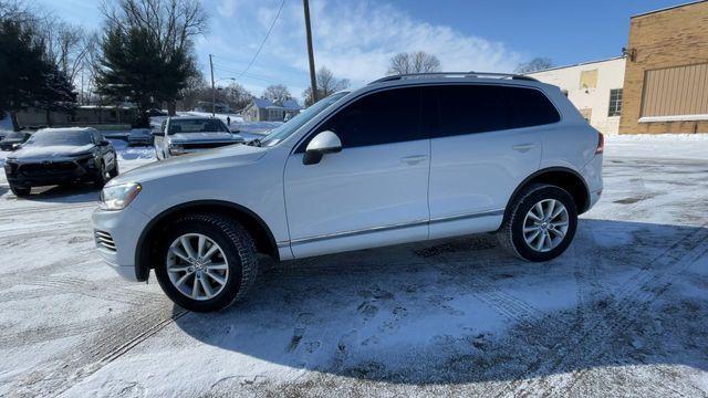used 2014 Volkswagen Touareg car, priced at $8,790