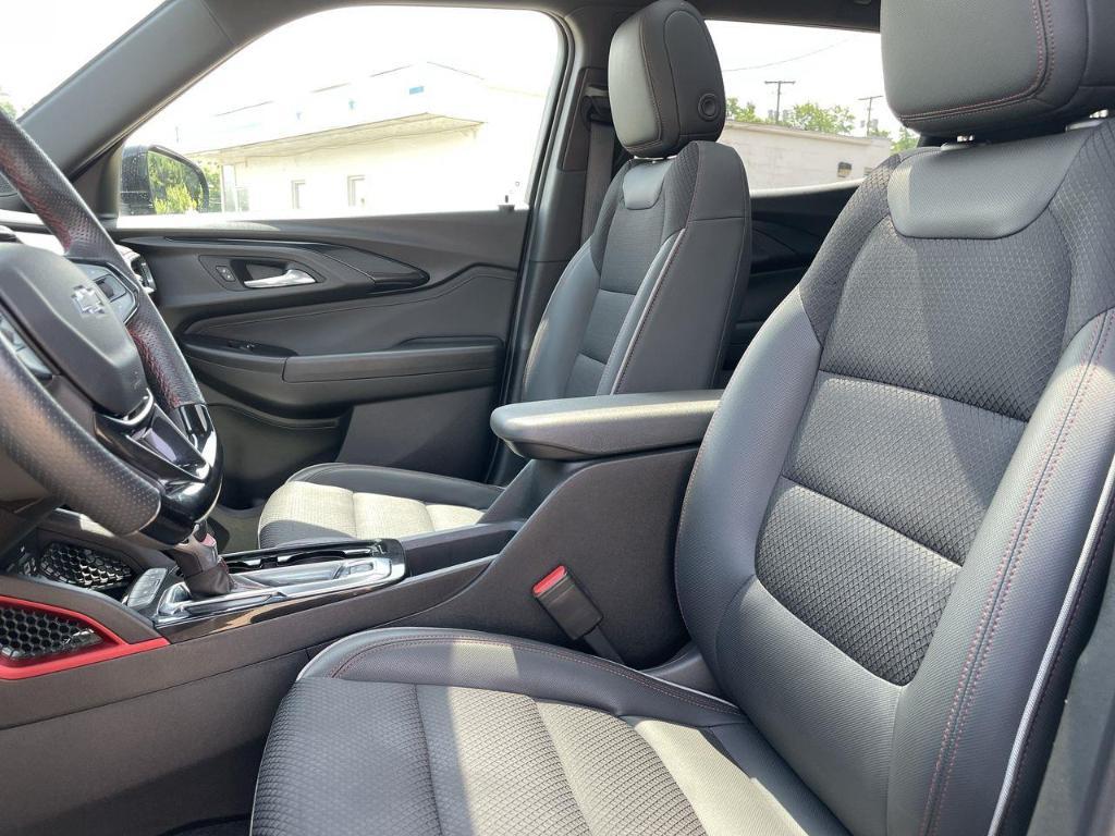 2021 Mosaic Black Metallic Chevrolet Trailblazer