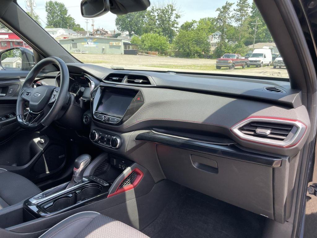 2021 Mosaic Black Metallic Chevrolet Trailblazer