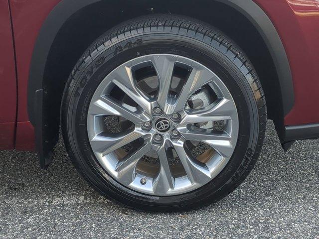 used 2024 Toyota Highlander car, priced at $44,977