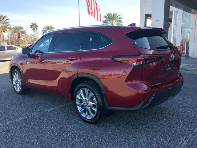 used 2024 Toyota Highlander car, priced at $44,977