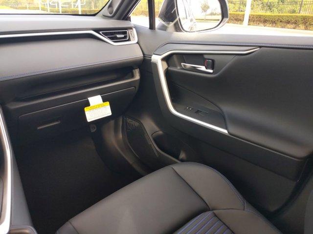 new 2021 Toyota RAV4 Hybrid car