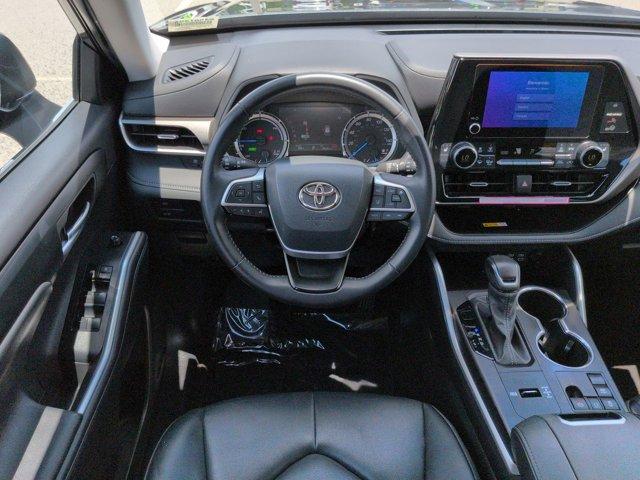 used 2024 Toyota Highlander car, priced at $42,977