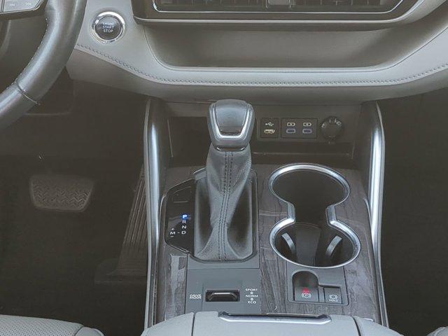 used 2022 Toyota Highlander car, priced at $34,977