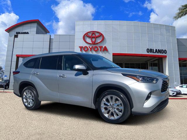 used 2022 Toyota Highlander car, priced at $34,977