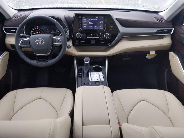 new 2021 Toyota Highlander car