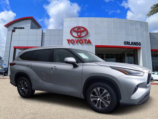 new 2021 Toyota Highlander car