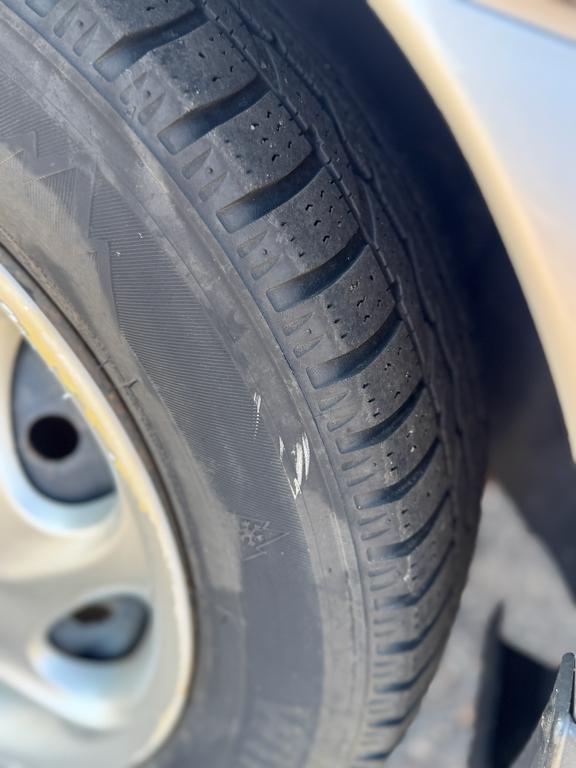 1998 Silver Nissan Altima
