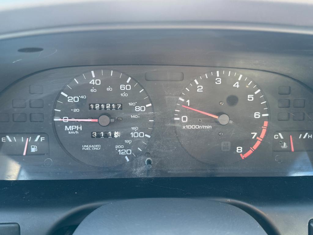 1998 Silver Nissan Altima