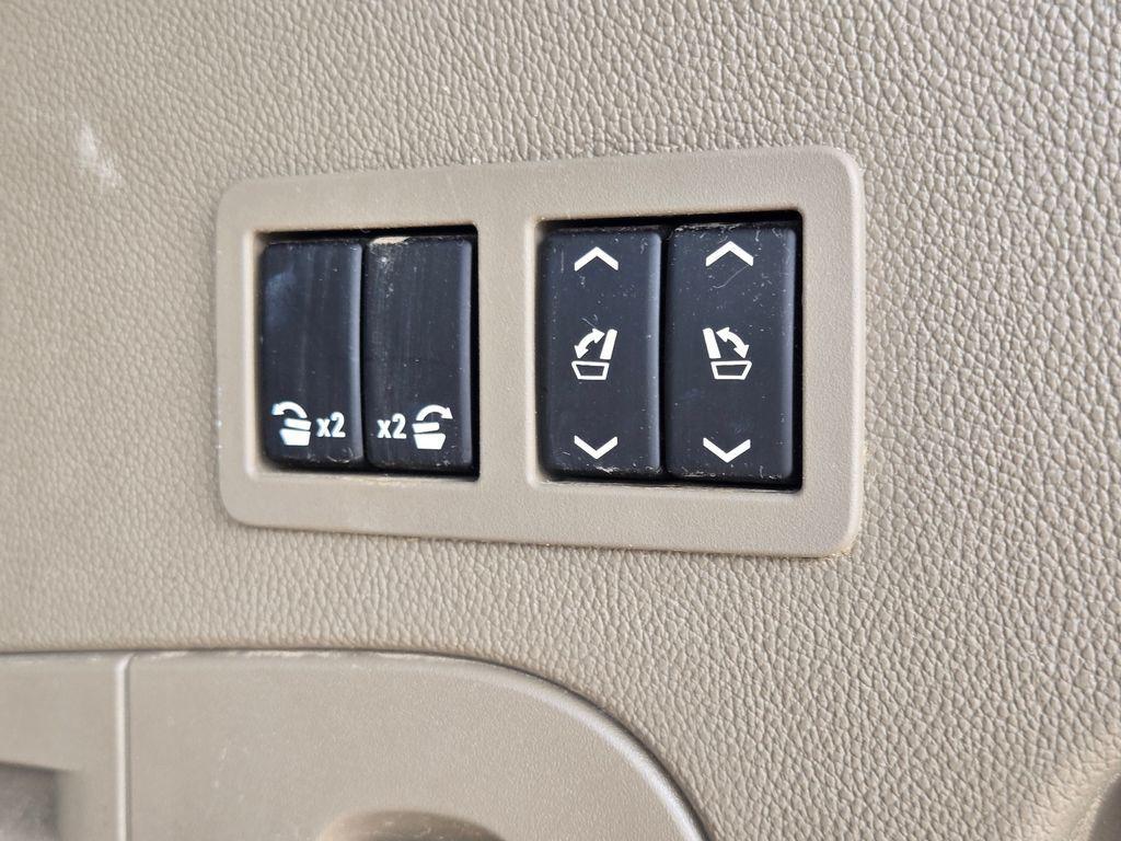 used 2016 GMC Yukon car, priced at $24,599