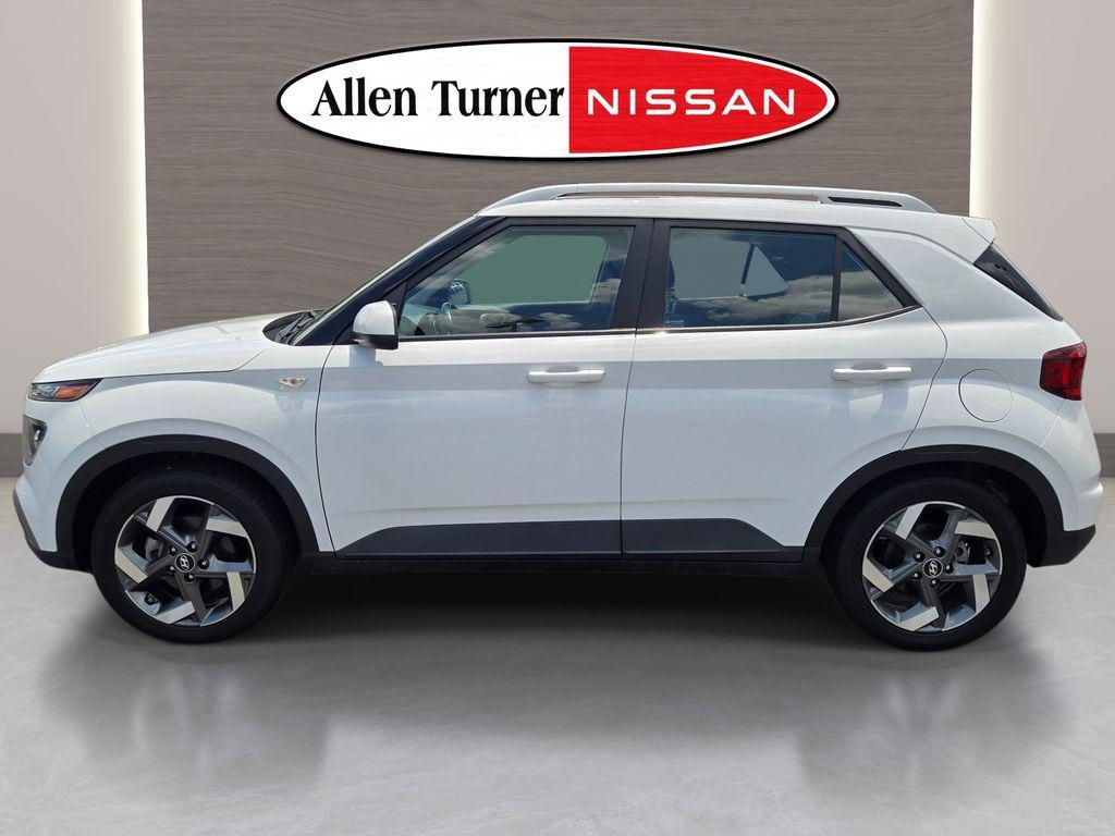 used 2022 Hyundai Venue car, priced at $19,154