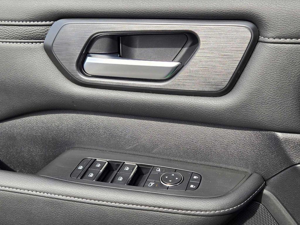 new 2026 Nissan Armada car, priced at $60,015