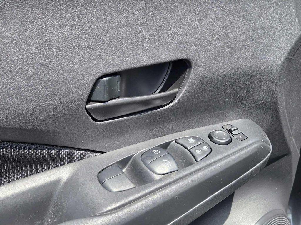 new 2025 Nissan Kicks car, priced at $22,321