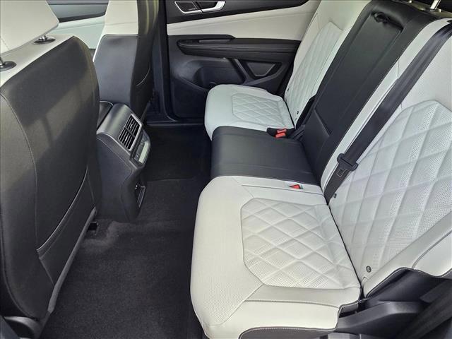 new 2026 Volkswagen Atlas Cross Sport car, priced at $53,943