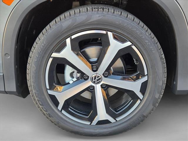 new 2026 Volkswagen Tiguan car, priced at $35,860