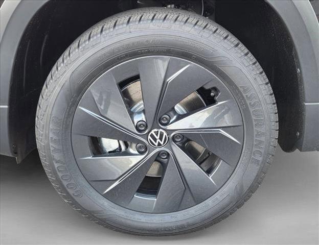 new 2026 Volkswagen Taos car, priced at $27,650