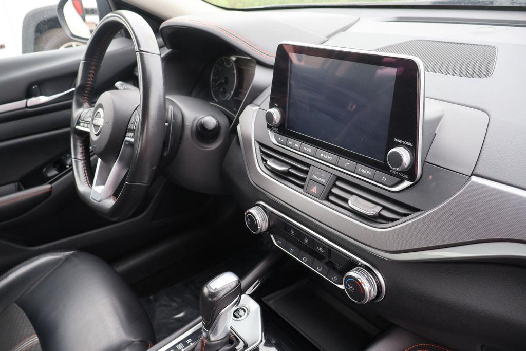 used 2024 Nissan Altima car