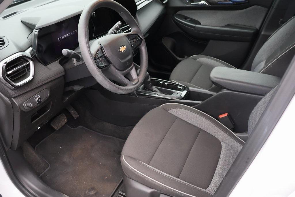 used 2025 Chevrolet TrailBlazer car, priced at $25,995