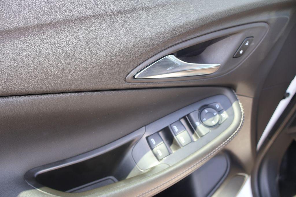 used 2025 Buick Encore GX car, priced at $24,595