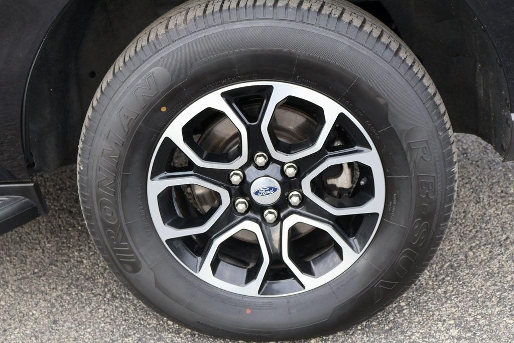 used 2024 Ford Expedition car, priced at $50,995