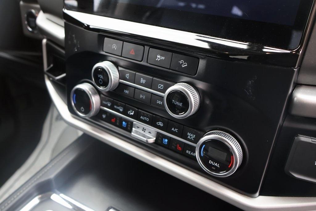 used 2024 Ford Expedition car, priced at $50,995