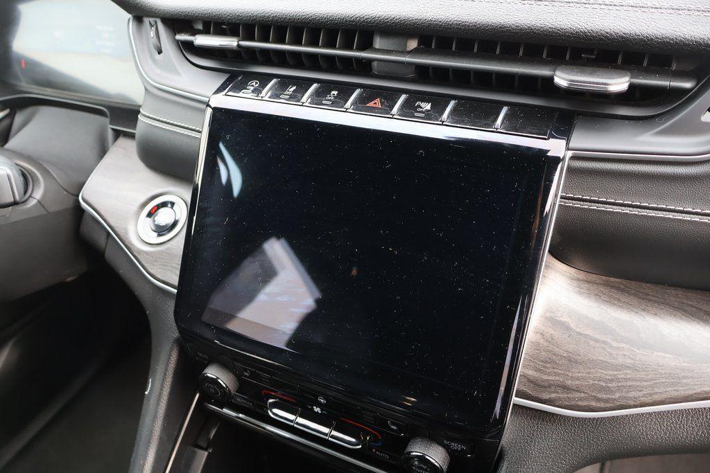 used 2024 Jeep Grand Cherokee car, priced at $37,995