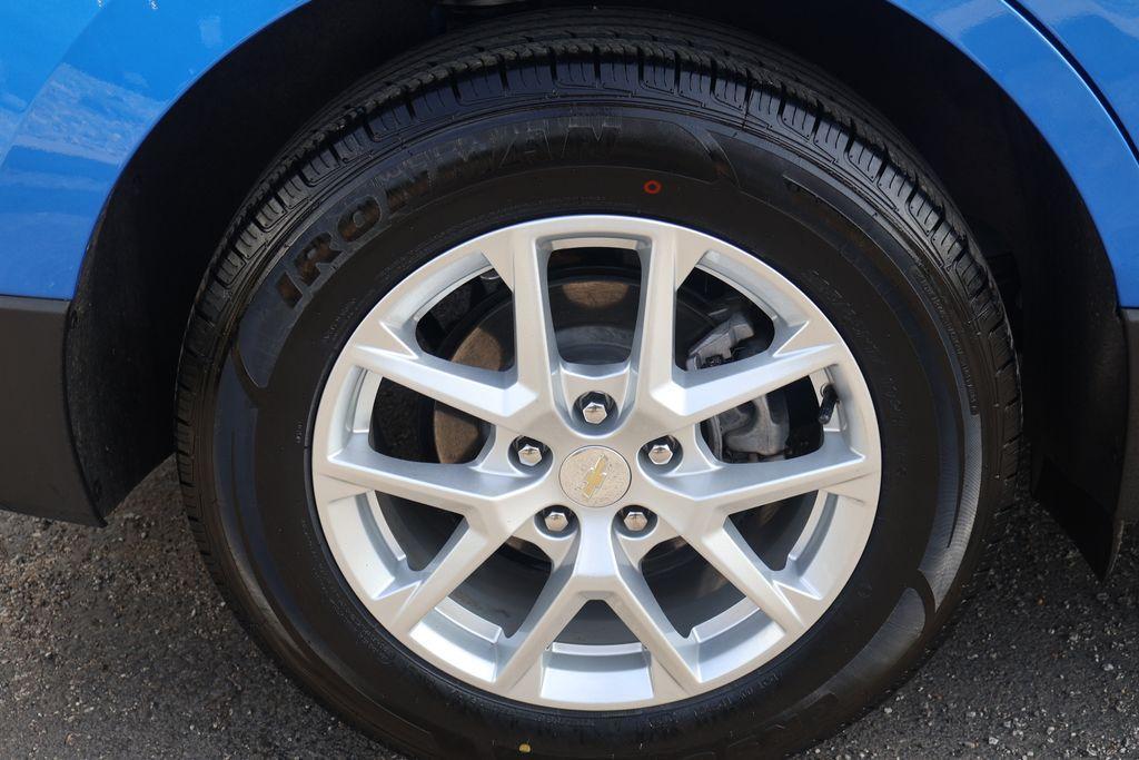 used 2024 Chevrolet Equinox car, priced at $24,995
