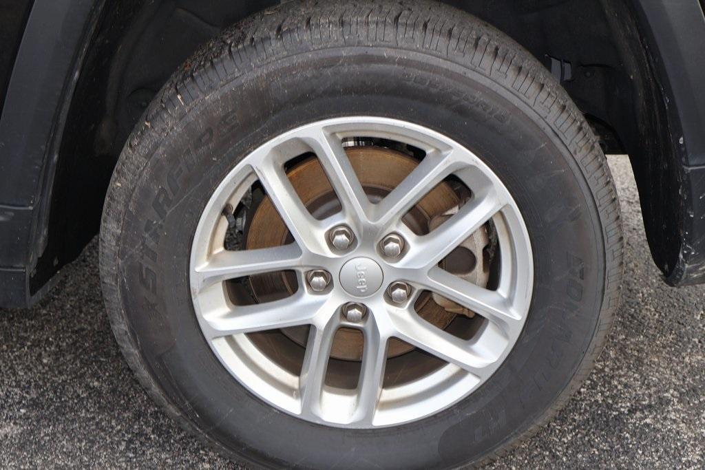 used 2023 Jeep Grand Cherokee L car, priced at $27,195