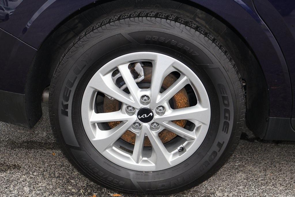 used 2023 Kia Carnival car, priced at $27,568