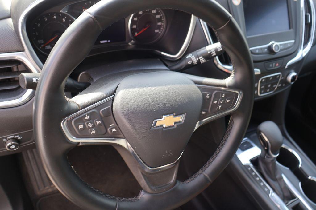 used 2024 Chevrolet Equinox car, priced at $25,495