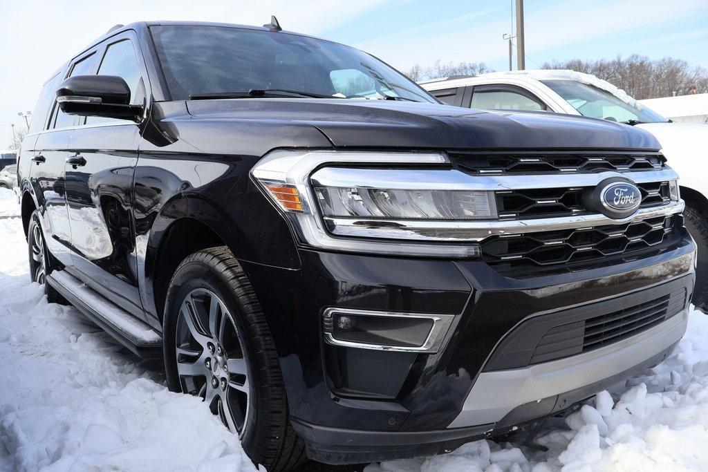 used 2024 Ford Expedition car, priced at $46,995