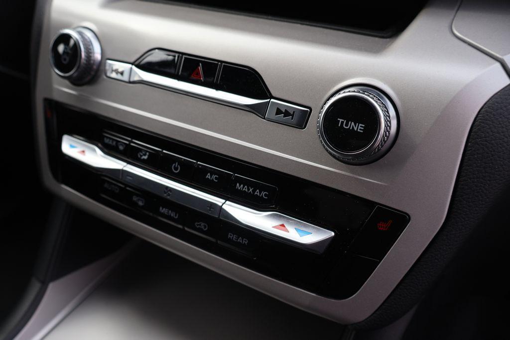 used 2024 Ford Explorer car, priced at $34,995