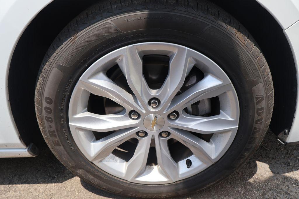 used 2024 Chevrolet Malibu car, priced at $22,993