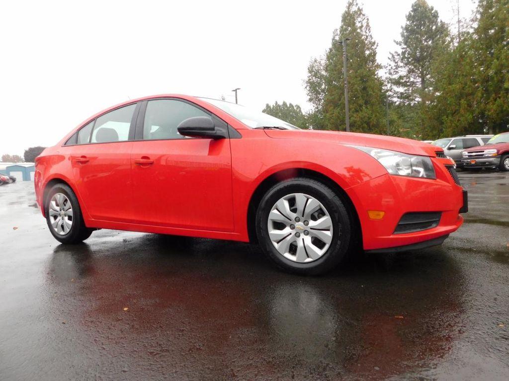 used 2014 Chevrolet Cruze car, priced at $8,588